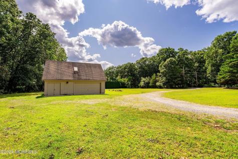 3134 Quarry Road Manchester NJ 08759