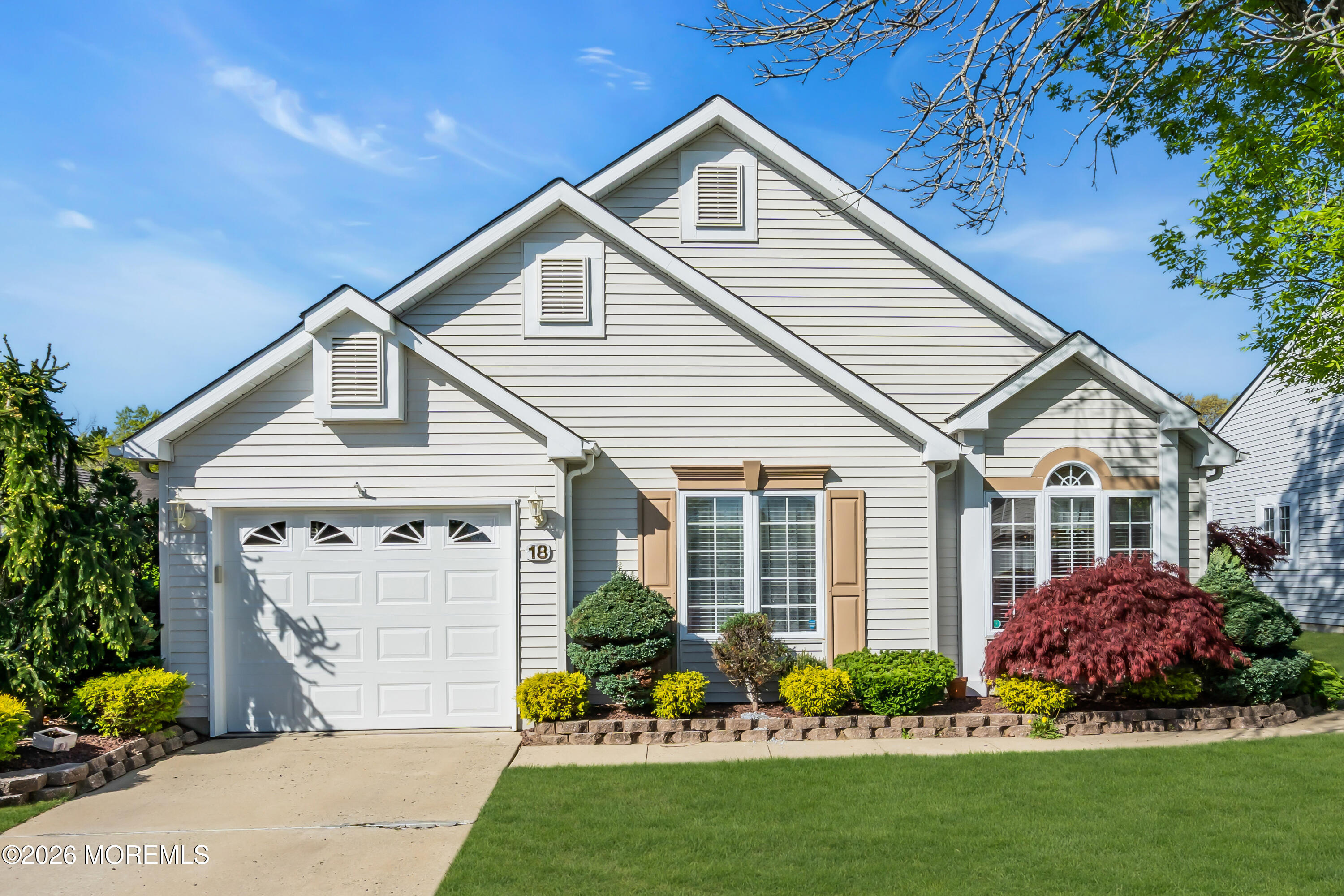 18 Grosunor Court Jackson NJ 08527