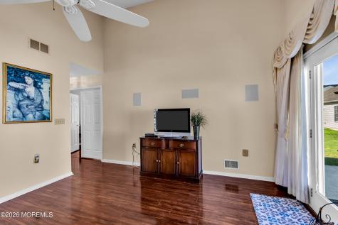 18 Grosunor Court Jackson NJ 08527