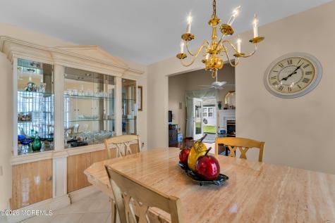 18 Grosunor Court Jackson NJ 08527