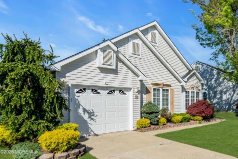 18 Grosunor Court Jackson NJ 08527