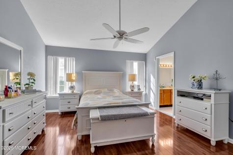 18 Grosunor Court Jackson NJ 08527