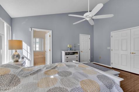 18 Grosunor Court Jackson NJ 08527
