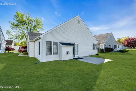 18 Grosunor Court Jackson NJ 08527