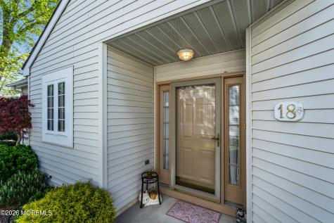 18 Grosunor Court Jackson NJ 08527