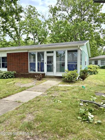 99F Edinburgh Lane Lakewood NJ 08701