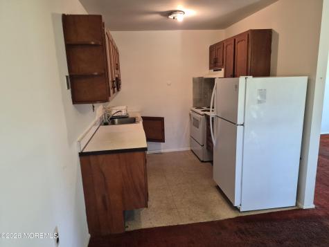 99F Edinburgh Lane Lakewood NJ 08701