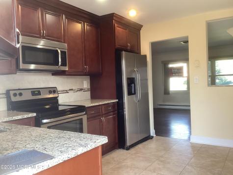 644 Plymouth Drive Lakewood NJ 08701