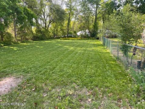 109 W 6th Street Howell NJ 07731