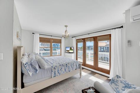 76 Jennie Drive Manahawkin NJ 08050