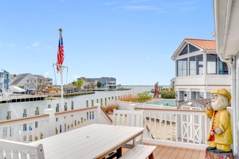 76 Jennie Drive Manahawkin NJ 08050