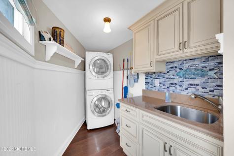 76 Jennie Drive Manahawkin NJ 08050