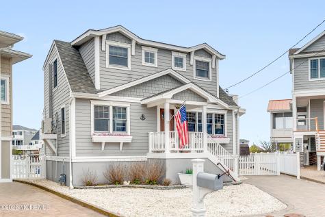 76 Jennie Drive Manahawkin NJ 08050