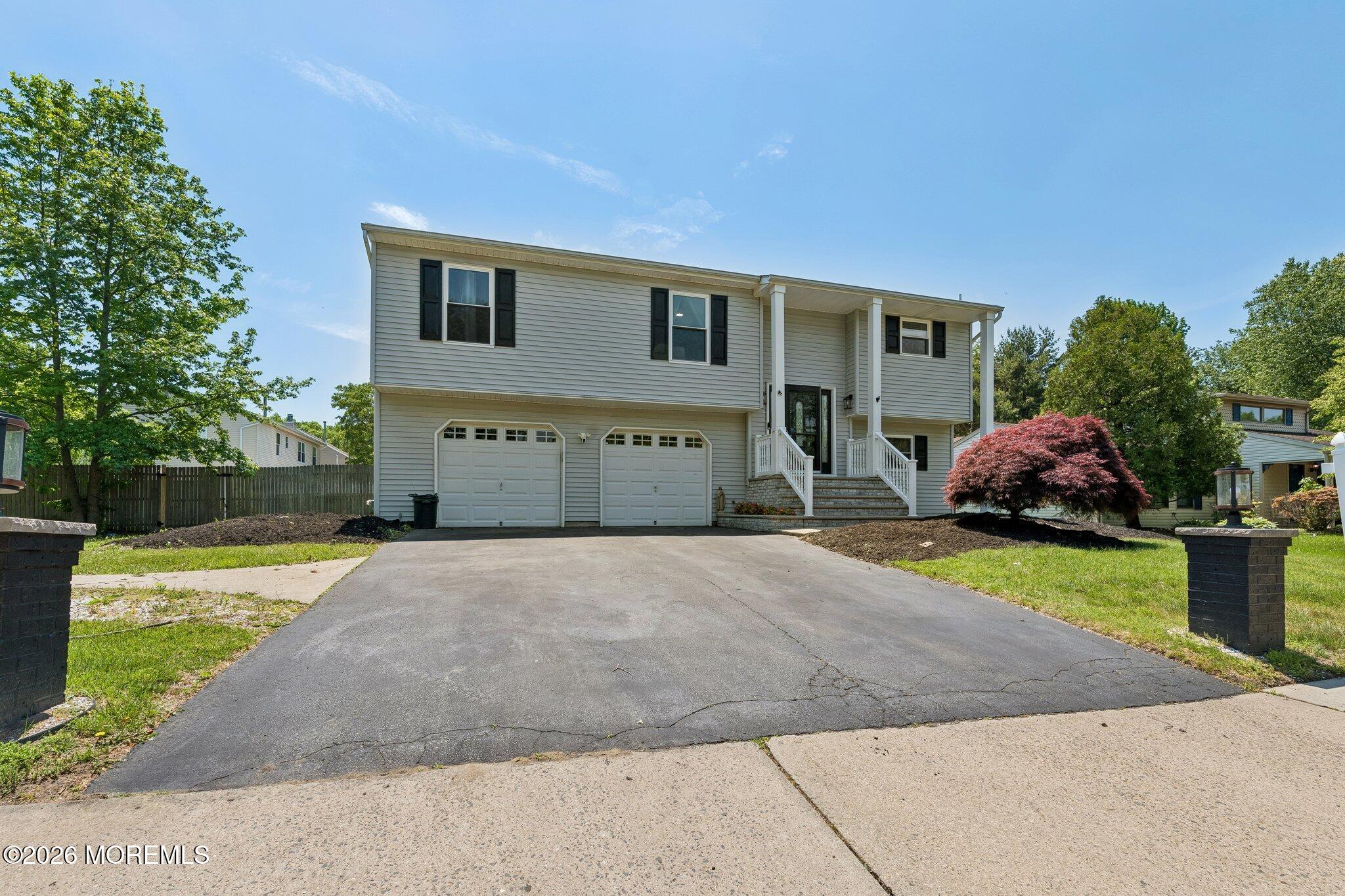 Howell NJ, 21 Cherry Bend Drive N