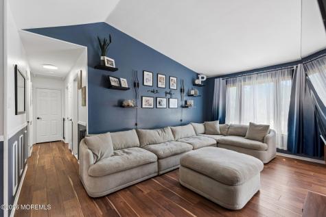 21 Cherry Bend Drive N Howell NJ 07731