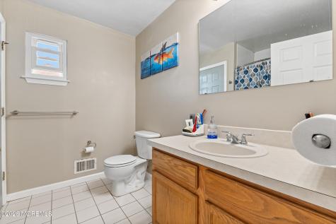 25 Columbus Avenue Cliffwood NJ 07721