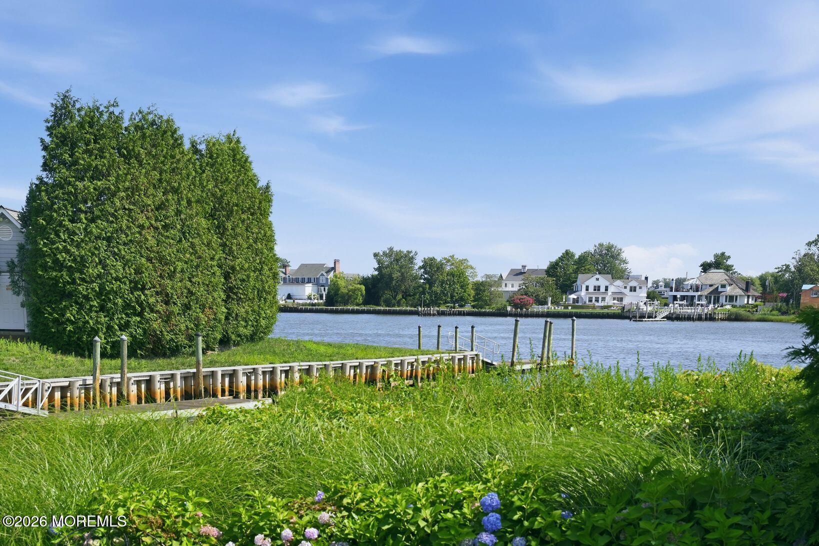 13 Rivers Edge Drive Rumson NJ 07760