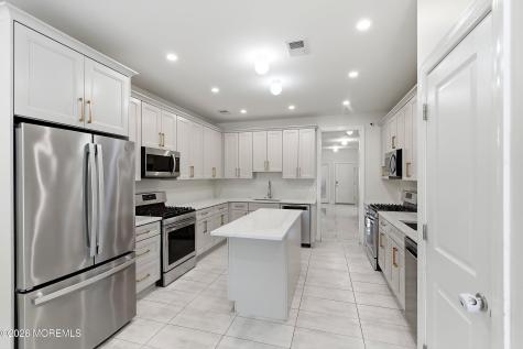 123 N Zinfandel Road Lakewood NJ 08701