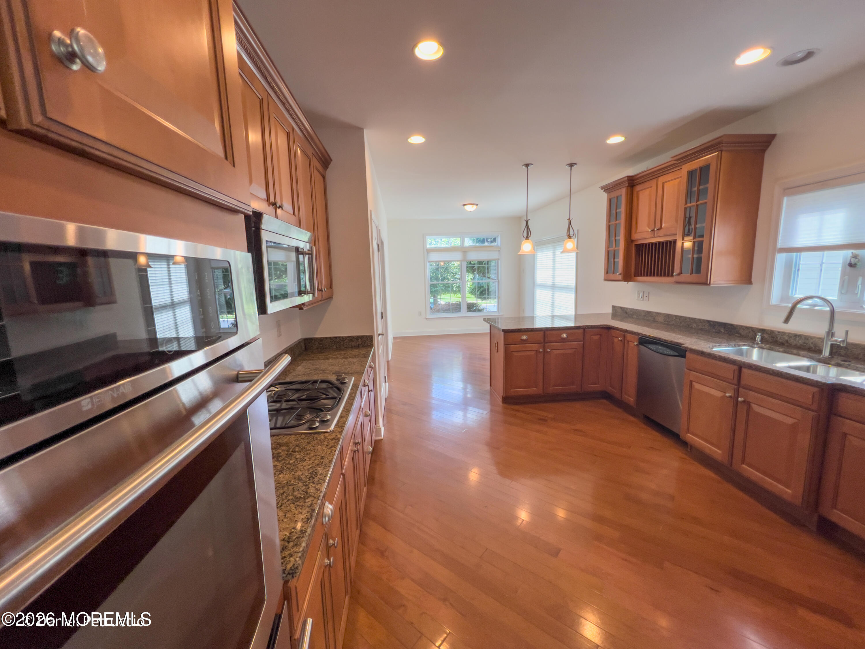 4 Salter Court Manalapan NJ 07726