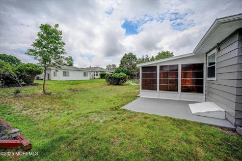 426 Saint Thomas Drive N Toms River NJ 08757