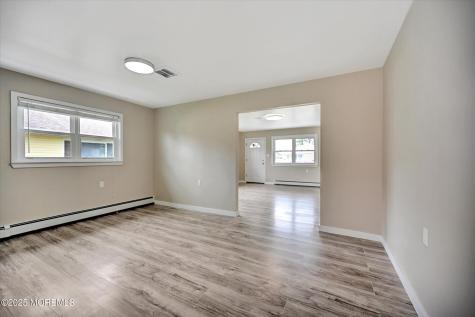 426 Saint Thomas Drive N Toms River NJ 08757