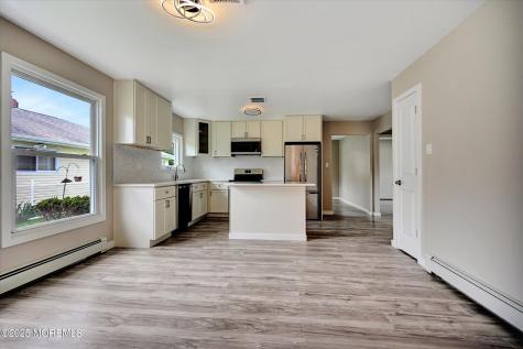 426 Saint Thomas Drive N Toms River NJ 08757