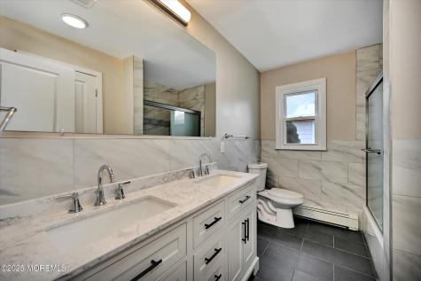 426 Saint Thomas Drive N Toms River NJ 08757