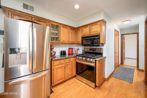 21 Jefferson Court Freehold NJ 07728