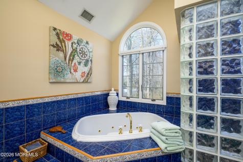 21 Jefferson Court Freehold NJ 07728