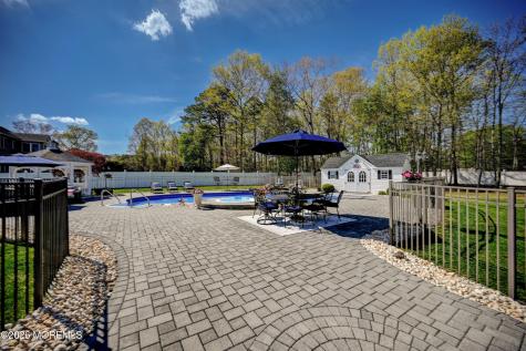 4 Topaz Drive Jackson NJ 08527
