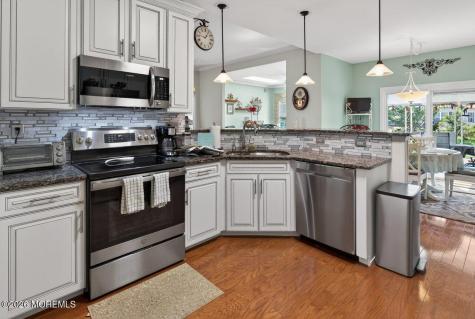 11 Tuscana Court Manchester NJ 08759