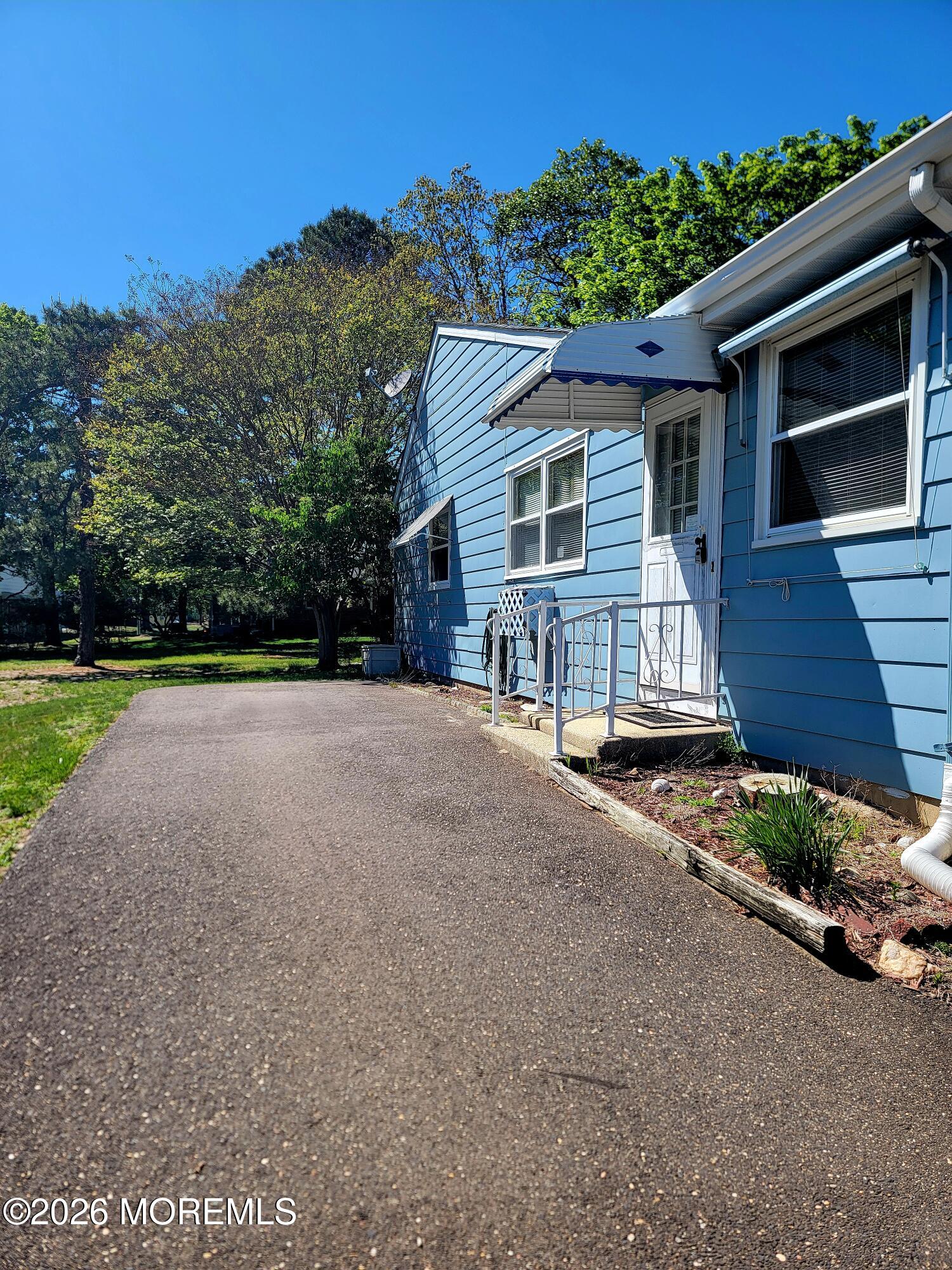 142 Hudson Parkway Whiting NJ 08759