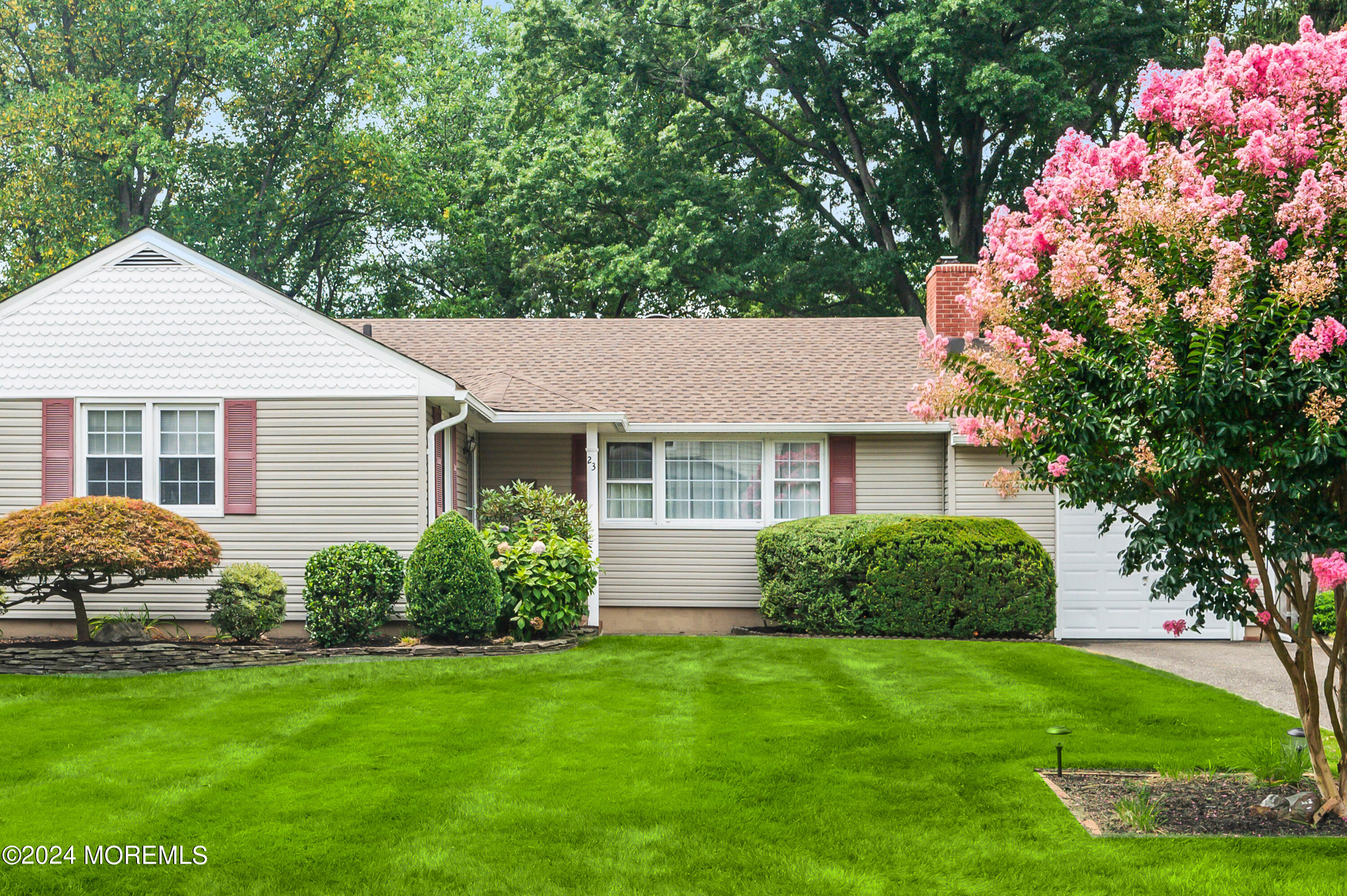 23 Amelia Circle Little Silver NJ 07739