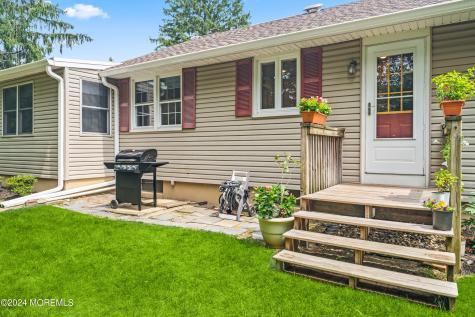 23 Amelia Circle Little Silver NJ 07739