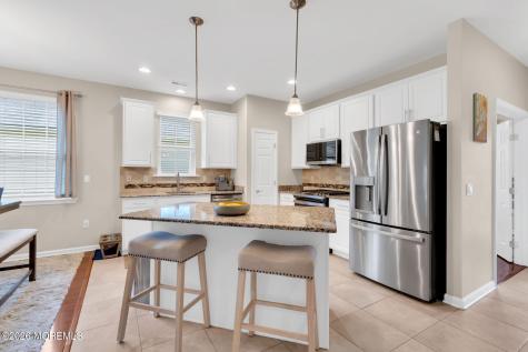 61 Woodview Drive Whiting NJ 08759