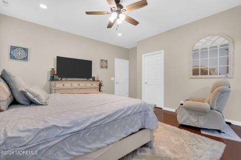 61 Woodview Drive Whiting NJ 08759