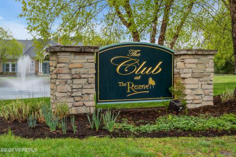 61 Woodview Drive Whiting NJ 08759