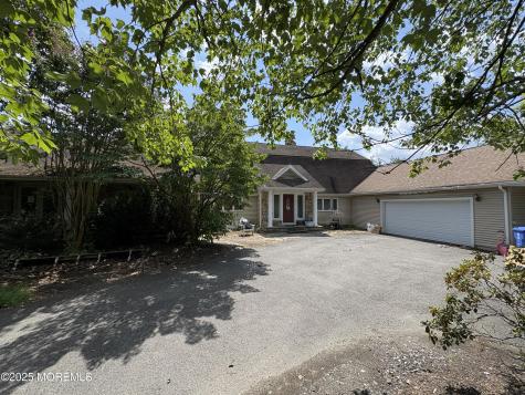 36 White Pine Road Chesterfield NJ 08515