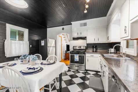 128 E Camp Walk Island Heights NJ 08732