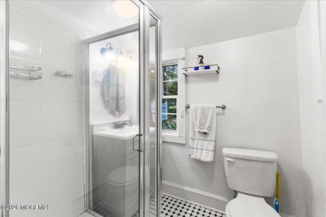 128 E Camp Walk Island Heights NJ 08732