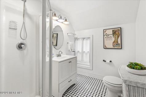 128 E Camp Walk Island Heights NJ 08732