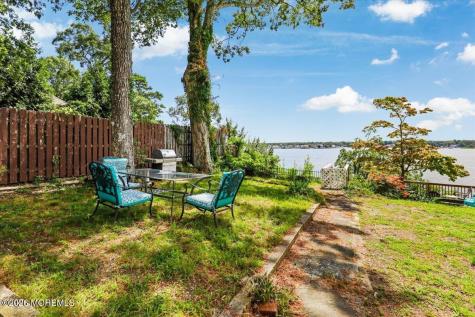 128 E Camp Walk Island Heights NJ 08732