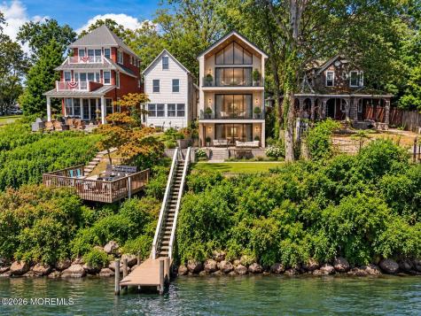 128 E Camp Walk Island Heights NJ 08732