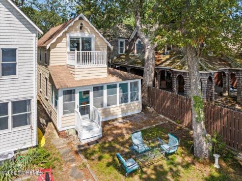 128 E Camp Walk Island Heights NJ 08732