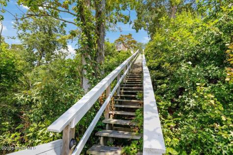 128 E Camp Walk Island Heights NJ 08732