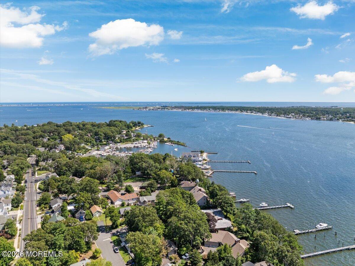 128 E Camp Walk Island Heights NJ 08732