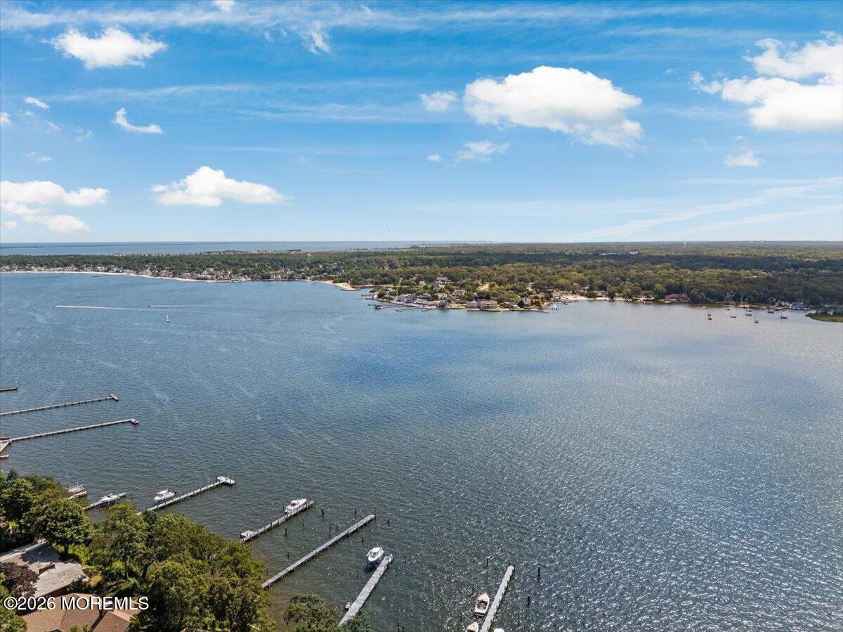 128 E Camp Walk Island Heights NJ 08732
