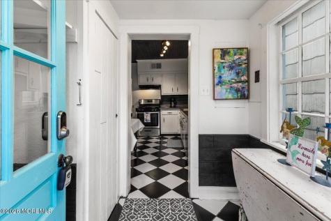 128 E Camp Walk Island Heights NJ 08732