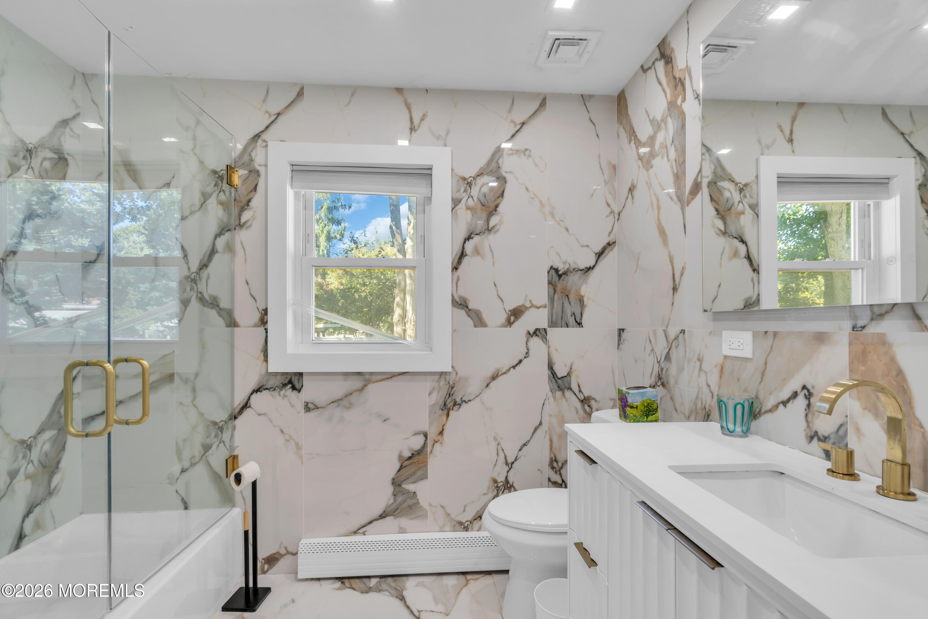 559 Dow Avenue Oakhurst NJ 07755