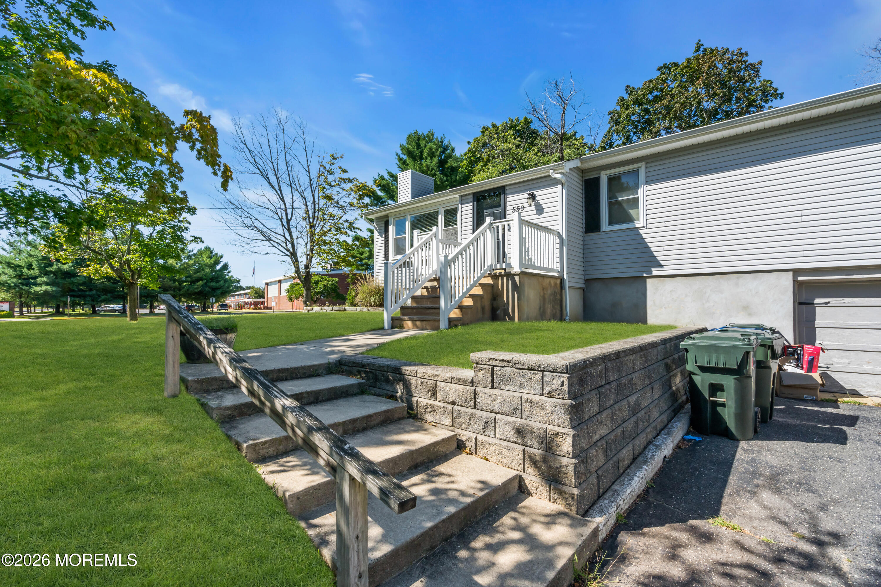 559 Dow Avenue Oakhurst NJ 07755